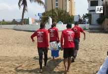 Atienden UEPC Colima y UMPC Manzanillo a mujer en playa Salagua
