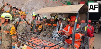 Rescatan al minero Francisco Zapata tras 14 días atrapado en Sinaloa