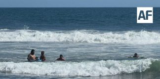 UEPC Colima y PC de Manzanillo y Armería realizan tres rescates acuáticos en playas La Audiencia y Cuyutlán