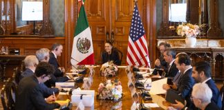Sheinbaum se reúne con delegación de EEUU; revisión del T-MEC