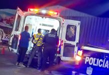 Motociclista resulta lesionado tras choque con tráiler en Tapeixtles, Manzanillo