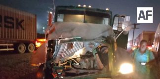 Choque de tráileres en Manzanillo deja cuantiosos daños materiales