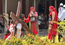Realizan Viacrucis incluyente en la Casa del Adulto Mayor “La Armonía”