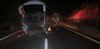 Carambola de vehículos dejó dos muertos y 44 heridos en Tequila, Jalisco
