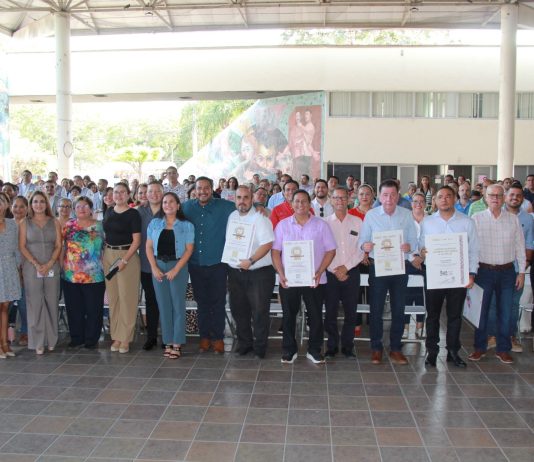 Certifican a 13 bachilleratos de la UdeC como espacios promotores de la salud