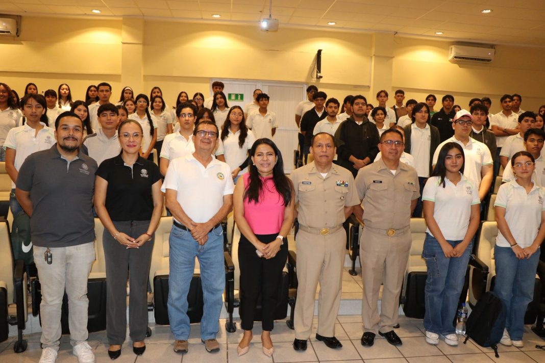Conocen bachilleres opciones de estudio en ciencias del mar