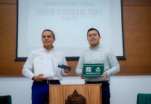 La FEC sella una cápsula del tiempo para preservar 71 años de historia estudiantil