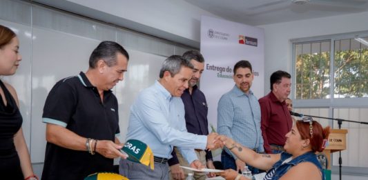 Ofrecen UdeC y Ternium talleres con impacto positivo en la comunidad