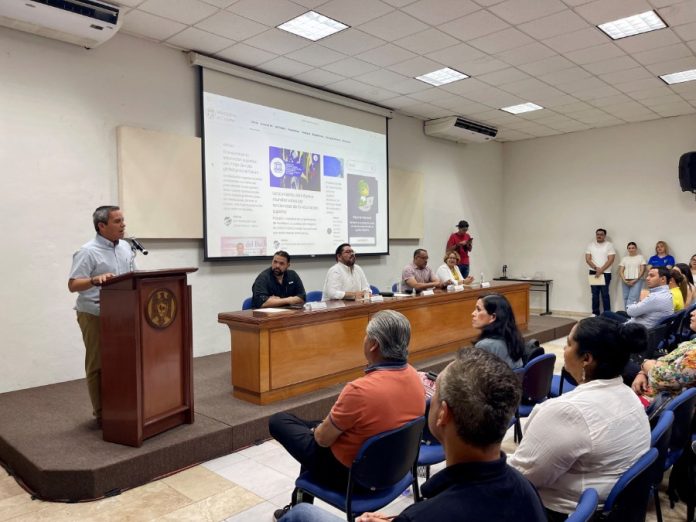 Presenta UdeC el Observatorio de Gestión Directiva (1)