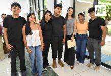 Rosi Bayardo entrega UniBeca a estudiantes manzanillenses del TecNM Colima