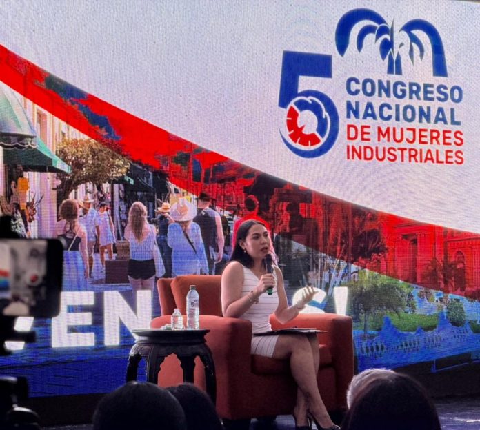 UdeC en el 5º Congreso Nacional de Mujeres Industriales 2026_Conferencia