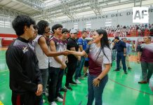 Indira Vizcaíno abanderó a delegación colimense que irá a los Juegos Nacionales de Educación Media Superior