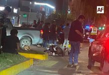Dos lesionados tras choque de motocicletas en el boulevard de Manzanillo