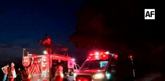 Tres lesionados y daños materiales tras choque entre vehículo particular y tractor en el libramiento Rubén Tello de Tecomán