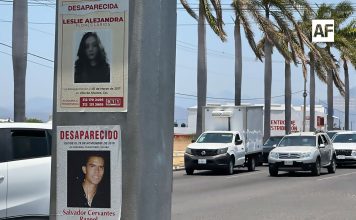 Carteles que buscan respuestas