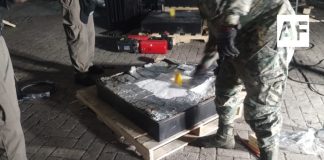 Aseguran metanfetamina oculta en compactadoras de cartón en el puerto de Manzanillo
