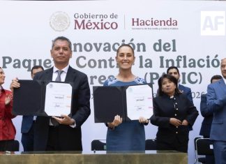 Sheinbaum renueva acuerdo con 32 empresas para mantener en 910 pesos la canasta básica