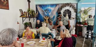 Guardia Nacional festeja a mamás colimenses en Asilo del municipio de Cuauhtémoc