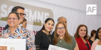 Indira Vizcaíno: las y los maestros son ejemplo vivo de servicio; para la docencia educar es propósito de vida