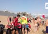 Rescatan guardavidas de UEPC Colima y PC Manzanillo a dos mujeres en Playa de Oro