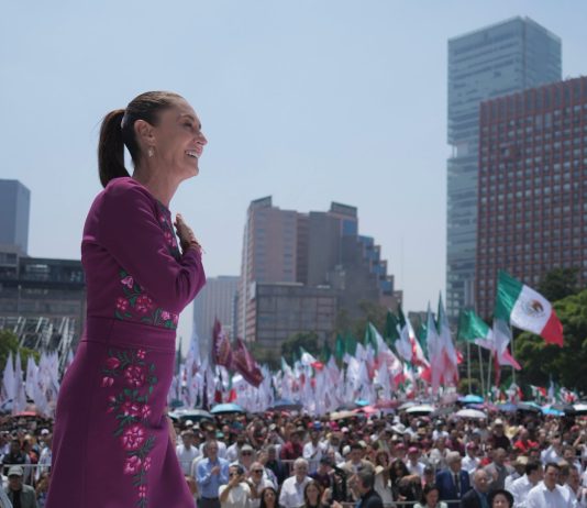 Sheinbaum destaca avances económicos, sociales y de infraestructura en su segundo informe de gobierno; defiende soberanía nacional