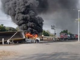 Ataque a elementos de Fiscalía, delincuente abatido, tráileres incendiados y operativos; Tecomán y Coquimatlán llaman a la calma