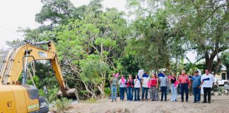 Inician Villa de Álvarez y CMIC desazolve del arroyo Pereyra