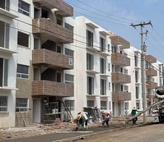 Hay avance de proyectos de vivienda en varios municipios de Colima: Indira Vizcaíno
