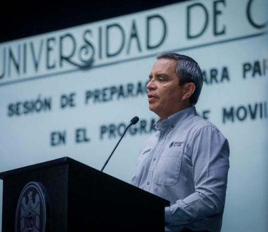 Anuncia rector recuperación de las becas de apoyo a la movilidad académica, tras quince años de ausencia