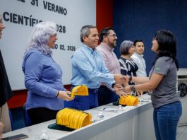 Apoyará UdeC a 52 jóvenes para que vivan una experiencia científica en el Programa Delfín 2026