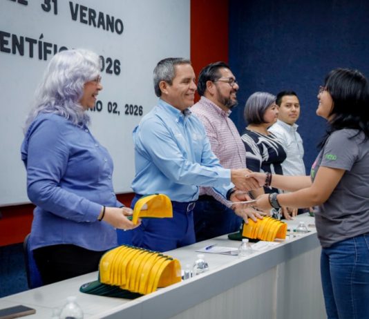 Apoyará UdeC a 52 jóvenes para que vivan una experiencia científica en el Programa Delfín 2026