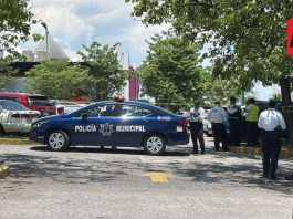 Asesinan a un hombre en estacionamiento de centro comercial al norte de Colima