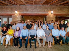 Celebran 52 años del periódico “El Comentario”