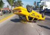 Volcadura de taxi tras choque con camioneta en Manzanillo; 1 lesionado y daños materiales