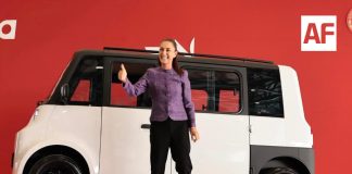 Claudia Sheinbaum Pardo, presentó de Olinia 1, primer vehículo eléctrico mexicano