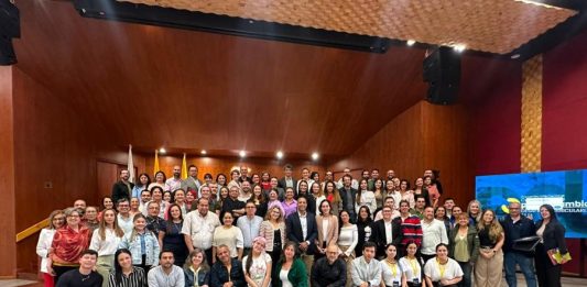 Comparte UdeC en foro de Colombia logros y buenas prácticas en internacionalización