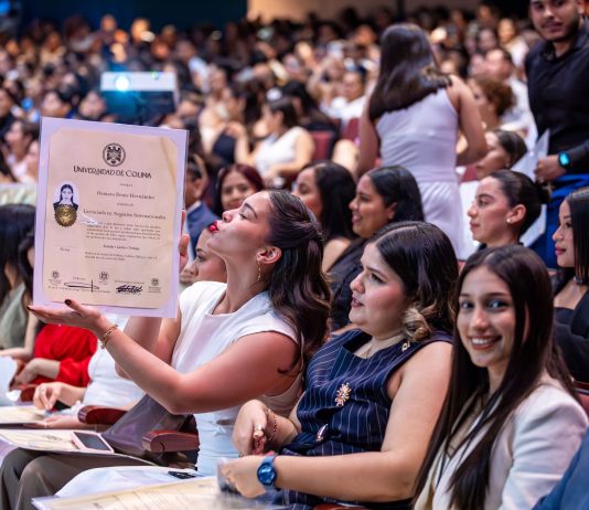 Entrega UdeC 200 títulos y grados académicos, desde prepa hasta el posgrado