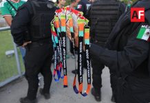 Policía de Zapopan detiene a 10 personas en operativo en el Estadio Guadalajara