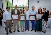 Reciben Premio Estatal de Periodismo tres trabajadores universitarios y una alumna