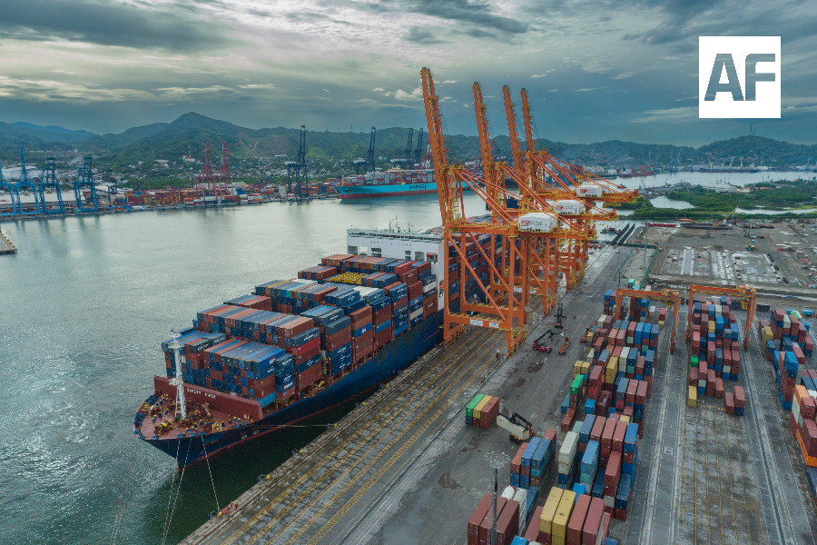 Puerto de Manzanillo carga contenerizada (TEU's1