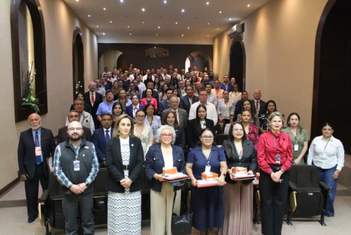 UdeC participa en LXIV Asamblea General Ordinaria de la AMOCVIES_a