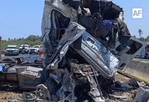 Accidente entre vehículos de carga obstruye vialidad en la autopista Manzanillo a Colima cerca de la caseta de Cuyutlán