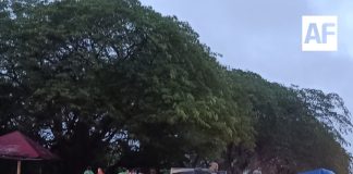 Accidente entre dos tractocamiones cerca de la Guardia Nacional en Tecomán; obstruyen circulación en la autopista