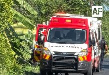 Dos pescadores resultan lesionados tras presunto ataque de cocodrilo en la Laguna de Cuyutlán
