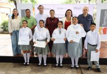 Entregan Ternium y Educación Colima 55 Becas al Mérito a estudiantes destacados de Cuauhtémoc