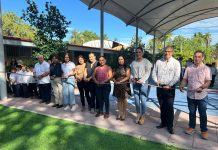 Rinden homenaje a las maestras Mercedes Arévalos e Irene Grajeda con nueva canchita de futbol