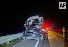 Mueren dos personas tras choque entre automóvil y vehículo pesado en San Juan de los Lagos