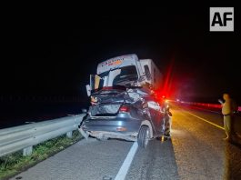 Mueren dos personas tras choque entre automóvil y vehículo pesado en San Juan de los Lagos