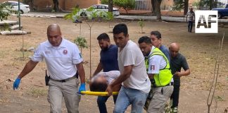 Brinda atención CRUM a adulta mayor lesionada por caída de puente peatonal en Lomas de Circunvalación