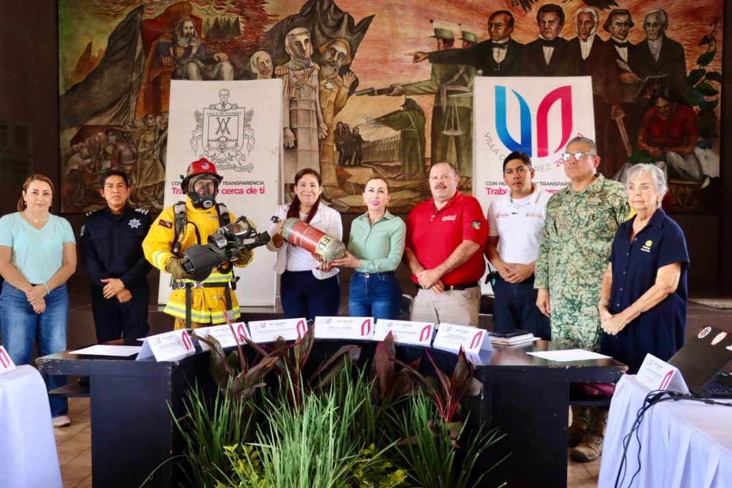 entrega club rotario coqui equipo a PC villa 03